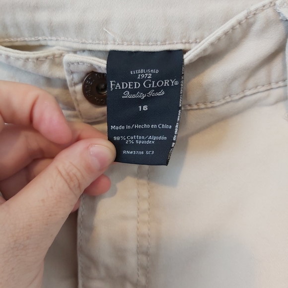 FADED GLORY | Women's Shorts Cream Size 16 - Picture 5 of 8